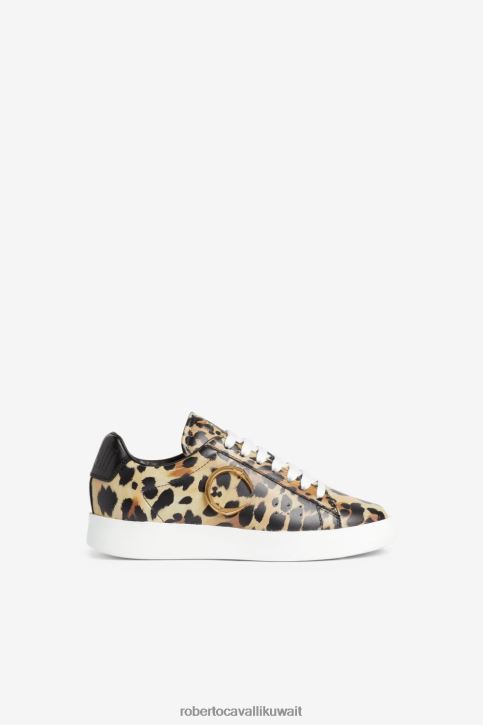Roberto Cavalli نحيف أبيض/أحمر/ذهبي حذاء رياضي مزين بطبعات مرقعة من تصميم Animalier أحذية 4H40H476